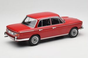 BMW 2000 121 Rød MCG 1:18 MCG18543 Metal — billede 2 af 6