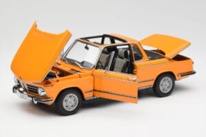 BMW 2002 E10 Cabriolet Colorado Orange AUTOart 1:18 80430300713 Metal — billede 2 af 8