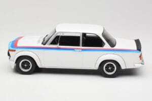 BMW 2002 E10 Turbo Hvid MCG 1:18 MCG18408-R Metal — billede 3 af 6