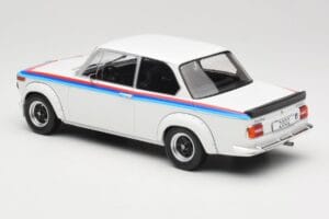 BMW 2002 E10 Turbo Hvid MCG 1:18 MCG18408-R Metal — billede 5 af 6