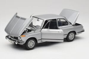 BMW 2002 Tii Polaris Sølv AUTOart 1:18 80430146517 Metal — billede 2 af 8