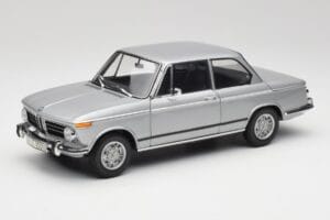 BMW 2002 Tii Polaris Sølv AUTOart 1:18 80430146517 Metal