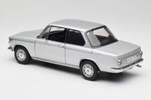 BMW 2002tii Sølv AUTOart 1:18 80430151479 Metal — billede 7 af 8