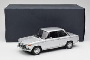 BMW 2002tii Sølv AUTOart 1:18 80430151479 Metal — billede 8 af 8