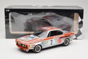 BMW 2800 CS E9 #2 Team Schnitzer J. Fitzpatrick / H. Heyer Winners Grand Prix Touring Cars Nurburgring 1972 Minichamps 1:18 1 — billede 6 af 6