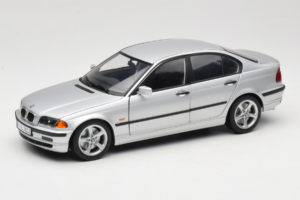 BMW 3 Series E46 Sølv UT Models 1:18 80439421535 Metal