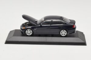 BMW 3 Series E90 Dark Blue Metallic Minichamps 1:43 80420392151-R Metal — billede 2 af 5