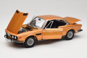 BMW 3.0 CSi E9 Gold Metallic Minichamps 1:18 180029027 Metal — billede 2 af 8