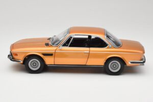 BMW 3.0 CSi E9 Gold Metallic Minichamps 1:18 180029027 Metal — billede 4 af 8