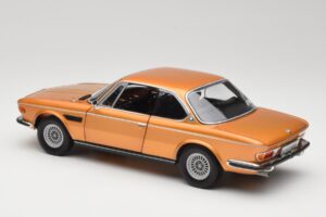 BMW 3.0 CSi E9 Gold Metallic Minichamps 1:18 180029027 Metal — billede 7 af 8