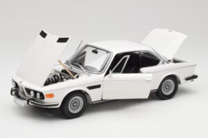 BMW 3.0 CSi E9 Hvid Minichamps 1:18 180029026 Metal — billede 2 af 8