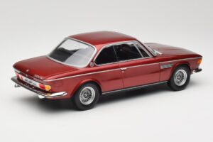 BMW 3.0 CSi E9 Red Metallic Minichamps 1:18 155028031 Metal — billede 2 af 6