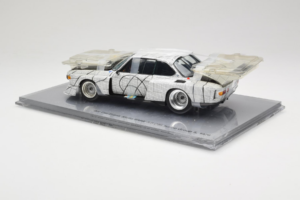 BMW 3.0 CSL Art Car Frank Stella Minichamps 1:18 80430150928 Metal — billede 5 af 6