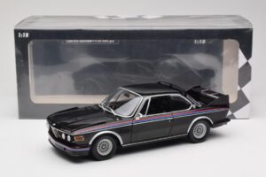 BMW 3.0 CSL E9 Sort Minichamps 1:18 180029025 Metal — billede 8 af 8