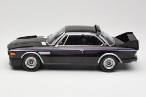 BMW 3.0 CSL E9 Sort Minichamps 1:18 155028134 Metal — billede 3 af 6