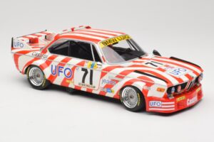 BMW 3.0 CSL E9 #71 Luigi Racing P. Xhenceval / J. Dieudonné 24 Hours of Le Mans 1977 Minichamps 1:18 155772571 Metal — billede 4 af 6