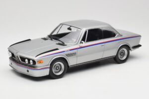 BMW 3.0 CSL E9 Polaris Silver Minichamps 1:18 155028135 Metal