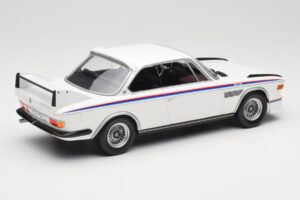 BMW 3.0 CSL E9 Hvid Minichamps 1:18 155028136 Metal — billede 2 af 6