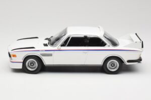 BMW 3.0 CSL E9 Hvid Minichamps 1:18 155028136 Metal — billede 3 af 6