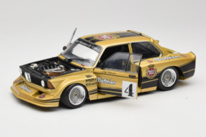 BMW 320i #4 Warsteiner J. Obermoser DRM 1977 Minichamps 1:18 180772105-R1 Metal — billede 2 af 8