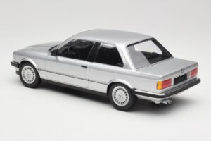 BMW 323i E21 Sølv Minichamps 1:18 155026001 Metal — billede 5 af 6