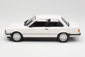 BMW 323i E21 Hvid Minichamps 1:18 155026005 Metal — billede 3 af 6