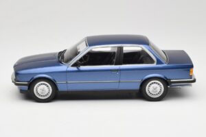 BMW 323i E30 Blue Metallic Minichamps 1:18 155026002 Metal — billede 3 af 6
