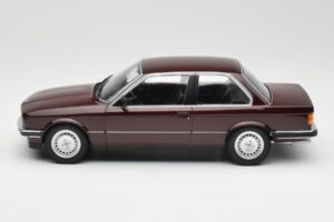 BMW 323i E30 Dark Red Metallic Minichamps 1:18 155026007 Metal — billede 3 af 6