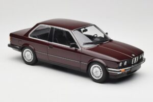 BMW 323i E30 Dark Red Metallic Minichamps 1:18 155026007 Metal — billede 4 af 6