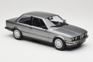 BMW 323i E30 Grey Metallic Minichamps 1:18 155026006 Metal — billede 4 af 6