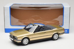 BMW 325i E30 Cabriolet Beige MCG 1:18 MCG18544 Metal — billede 6 af 6