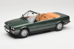 BMW 325i E30 Cabriolet Grøn MCG 1:18 MCG18545 Metal