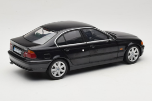 BMW 328i E46 Sort UT Models 1:18 80439422373 Metal — billede 3 af 8