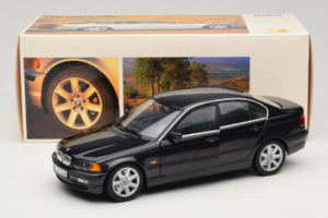 BMW 328i E46 Sort UT Models 1:18 80439422373 Metal — billede 8 af 8
