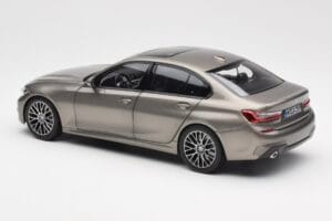 BMW 330i G20 Sølv Norev 1:18 183275 Metal — billede 7 af 8