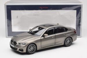 BMW 330i G20 Sølv Norev 1:18 183275 Metal — billede 8 af 8