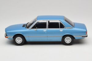 BMW 5 Series E12 Blå MCG 1:18 MCG18541 Metal — billede 3 af 6