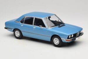 BMW 5 Series E12 Blå MCG 1:18 MCG18541 Metal — billede 4 af 6