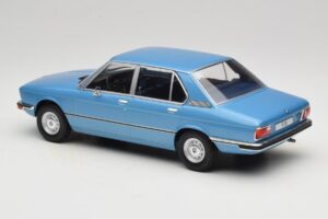 BMW 5 Series E12 Blå MCG 1:18 MCG18541 Metal — billede 5 af 6
