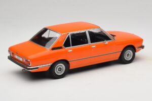 BMW 5 Series E12 Orange MCG 1:18 MCG18540 Metal — billede 2 af 6