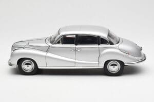 BMW 502 2.6 Luxus Super Sølv AUTOart 1:18 70593 Metal — billede 4 af 8