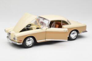 BMW 503 Beige Revell 1:18 8832 Metal — billede 2 af 8