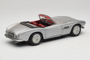 BMW 507 Cabriolet Sølv Revell 1:18 8829 Metal — billede 3 af 8