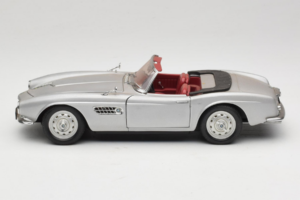 BMW 507 Cabriolet Sølv Revell 1:18 8829 Metal — billede 4 af 8