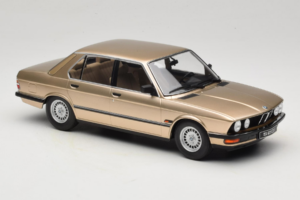 BMW 520i E28 Gold Metallic IXO 1:18 18CMC184 Metal — billede 4 af 6