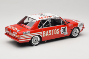 BMW 528i E28 #30 D. Quester / A. Hahne / E. Joosen 24 Hours of Spa Winner 1982 IXO 1:18 18RMC182A Metal — billede 2 af 6