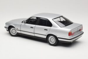 BMW 535i E34 Sølv Minichamps 1:18 100024005 Metal — billede 7 af 8