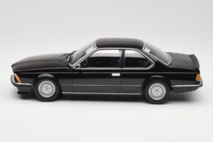 BMW 635 CSi E24 Black Metallic Minichamps 1:18 155028104 Metal — billede 3 af 6