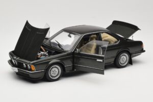 BMW 635 CSi E24 Malachit Green Metallic AUTOart 1:18 70522 Metal — billede 2 af 8