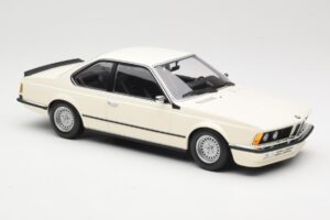 BMW 635 CSi E24 Hvid Minichamps 1:18 155028102 Metal — billede 4 af 6